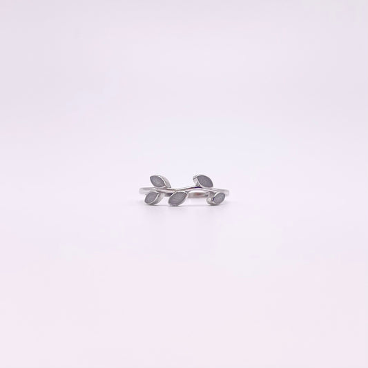 Leaf Stacker Keepsake Ring
